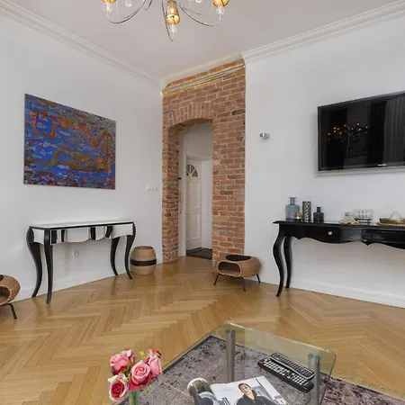 Stylish Parkowa Hotell